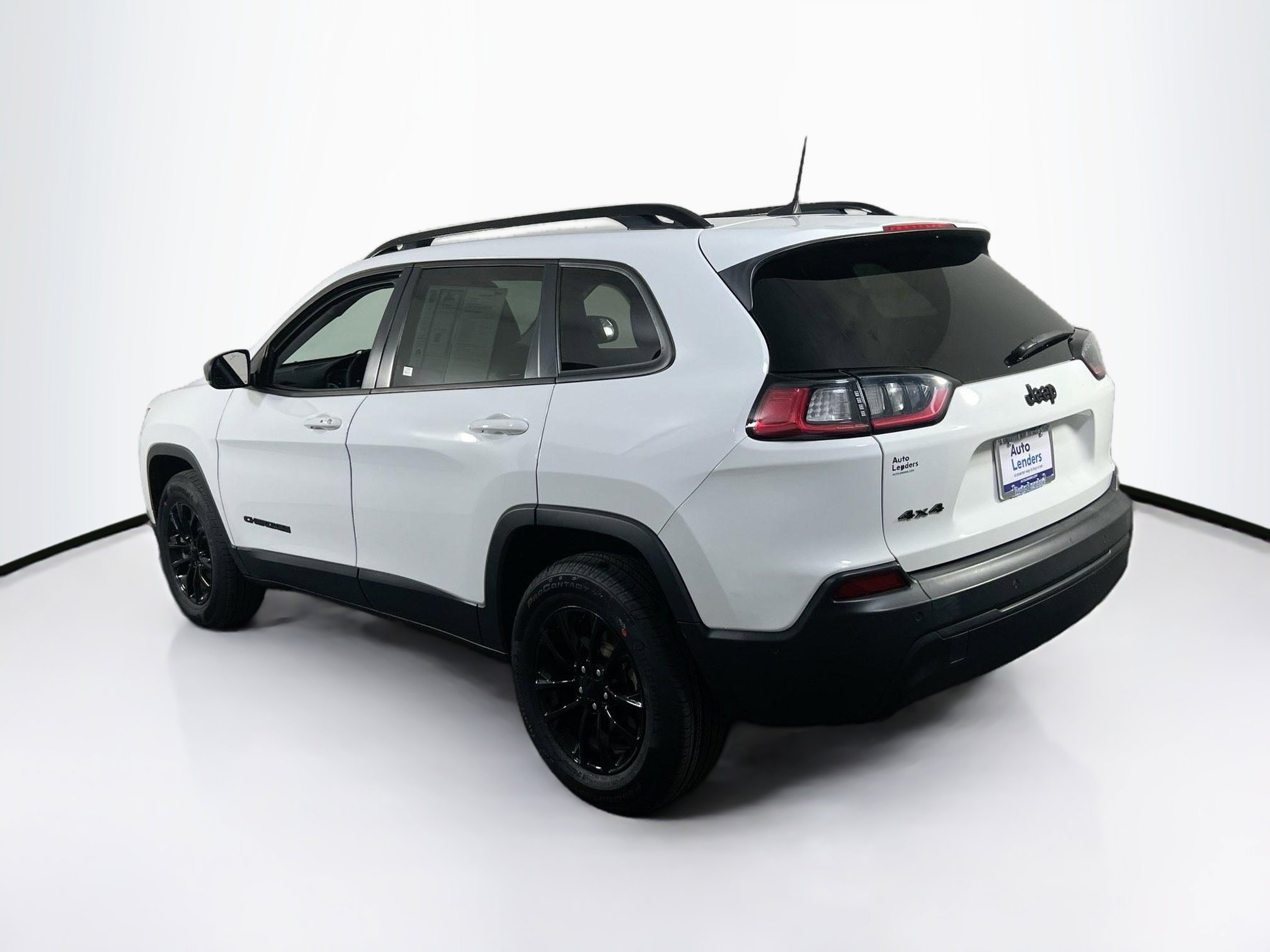 Used 2023 Jeep Cherokee Altitude Lux image 7