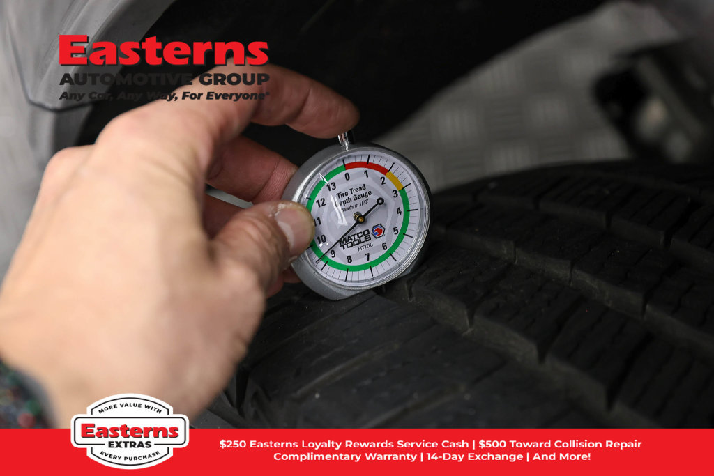 Used 2023 Jeep Grand Cherokee Overland AWD/4WD image 30