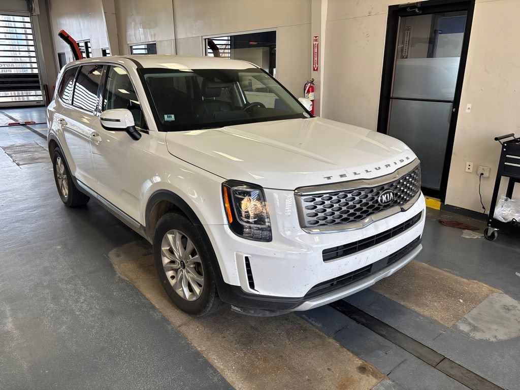 Used 2021 Kia Telluride LX FWD image 1