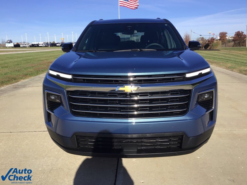 Used 2024 Chevrolet Traverse LT image 12