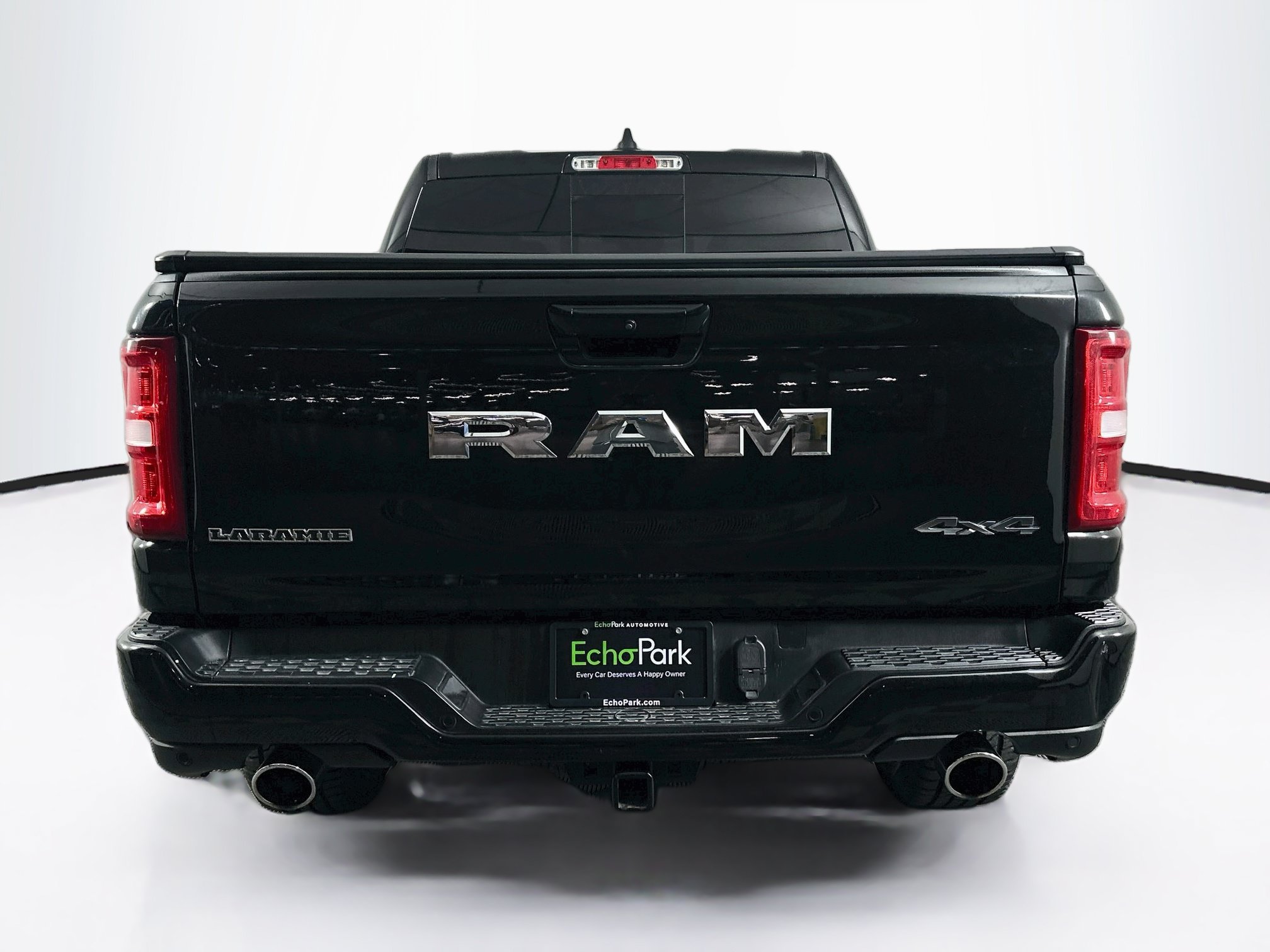 Used 2025 RAM 1500 Laramie w/ Sport Appearance Package AWD/4WD image 7