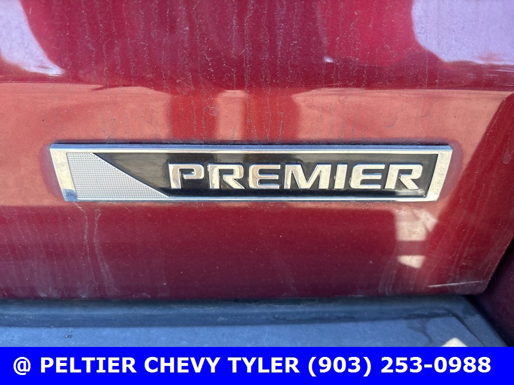 Used 2017 Chevrolet Suburban Premier image 9