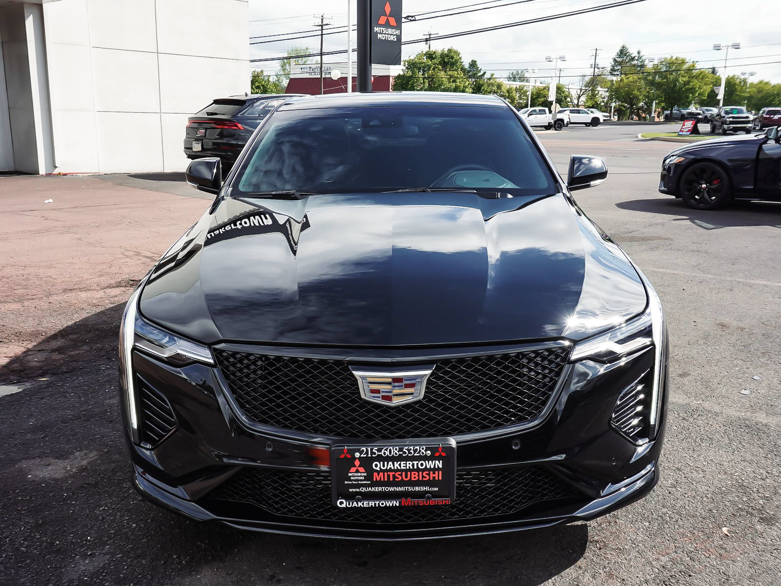Used 2025 Cadillac CT4 V AWD/4WD image 2