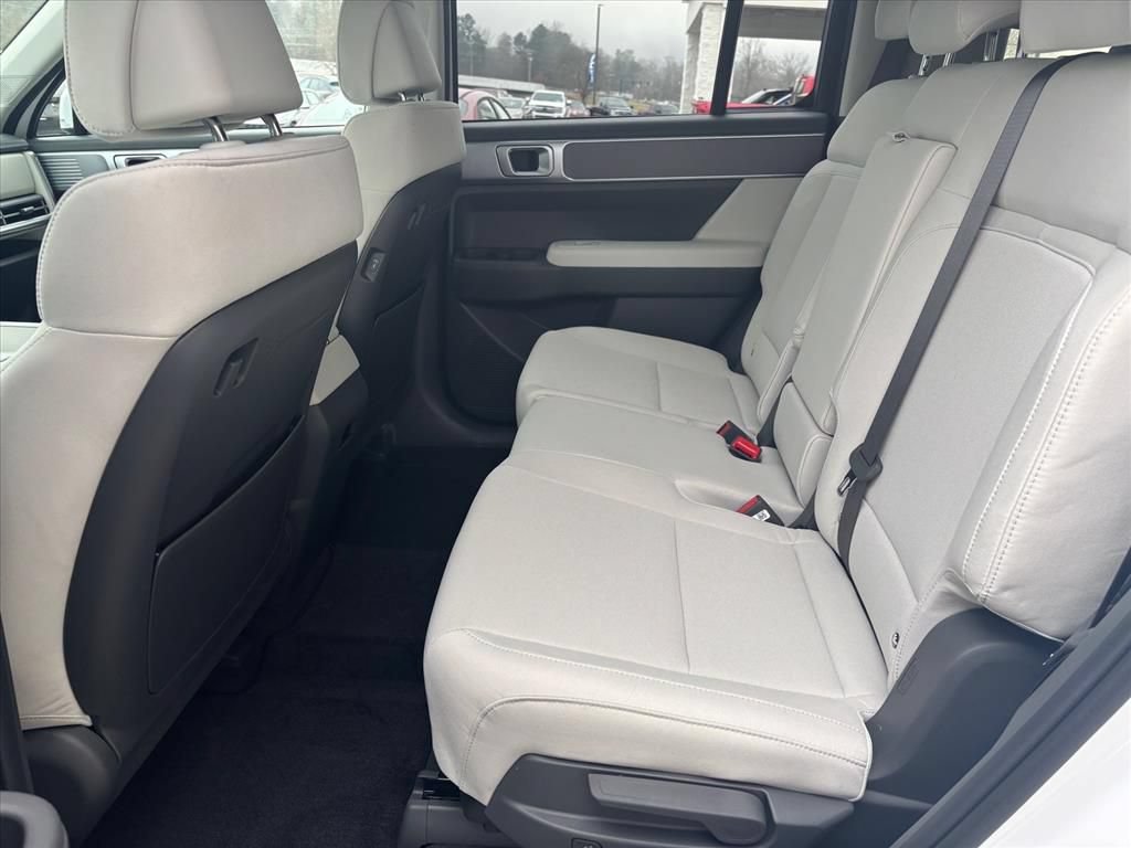 New 2026 Hyundai Santa Fe SE AWD/4WD image 11