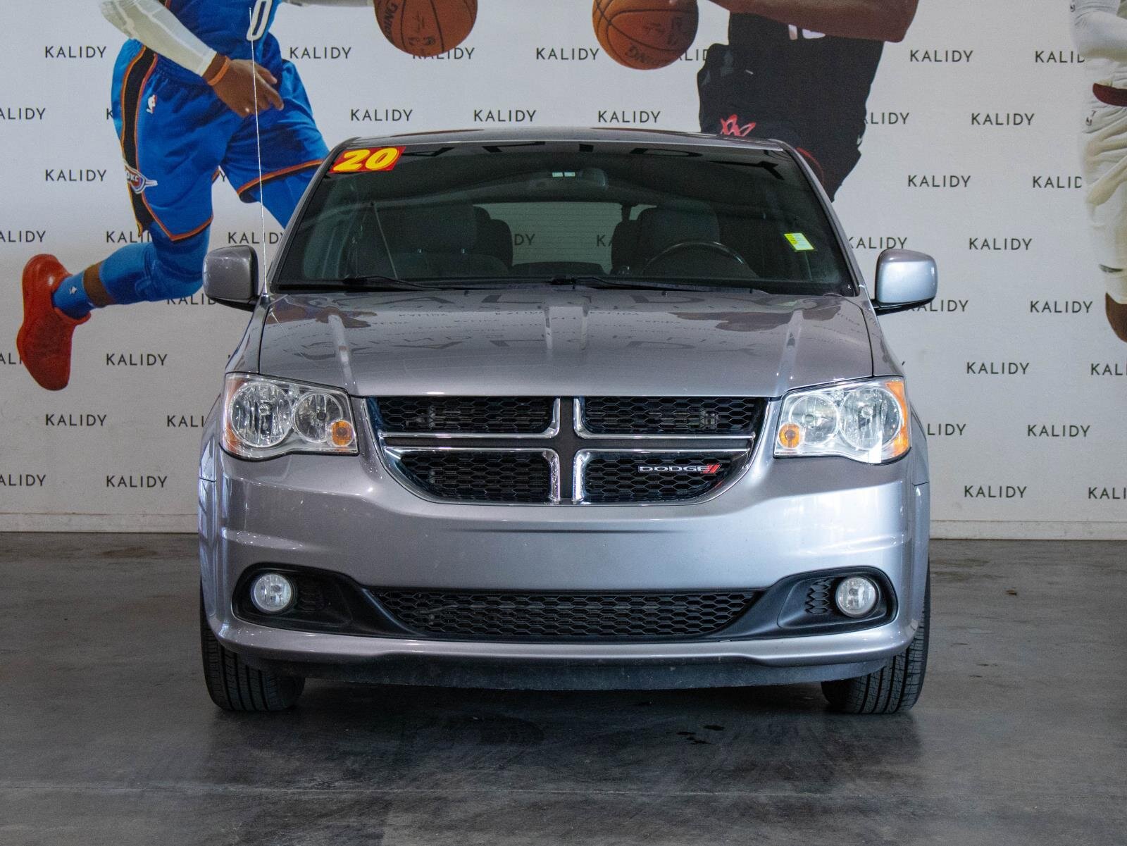 Used 2020 Dodge Grand Caravan SE image 19