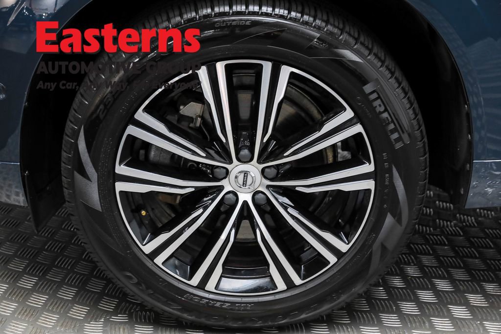 Used 2022 Volvo XC60 B6 Inscription w/ Advanced Package image 32