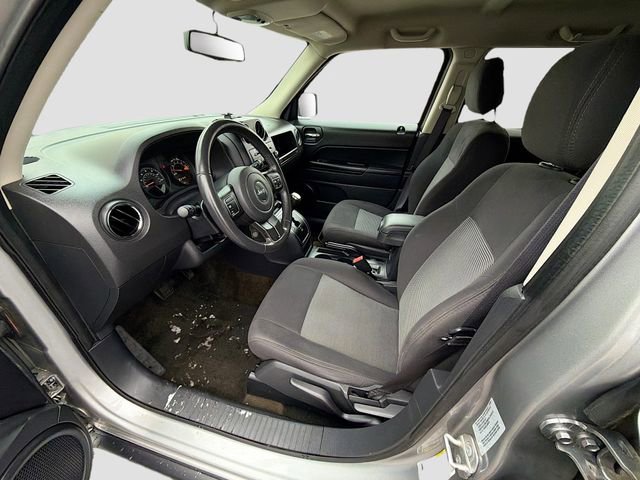 Used 2016 Jeep Patriot Latitude image 18