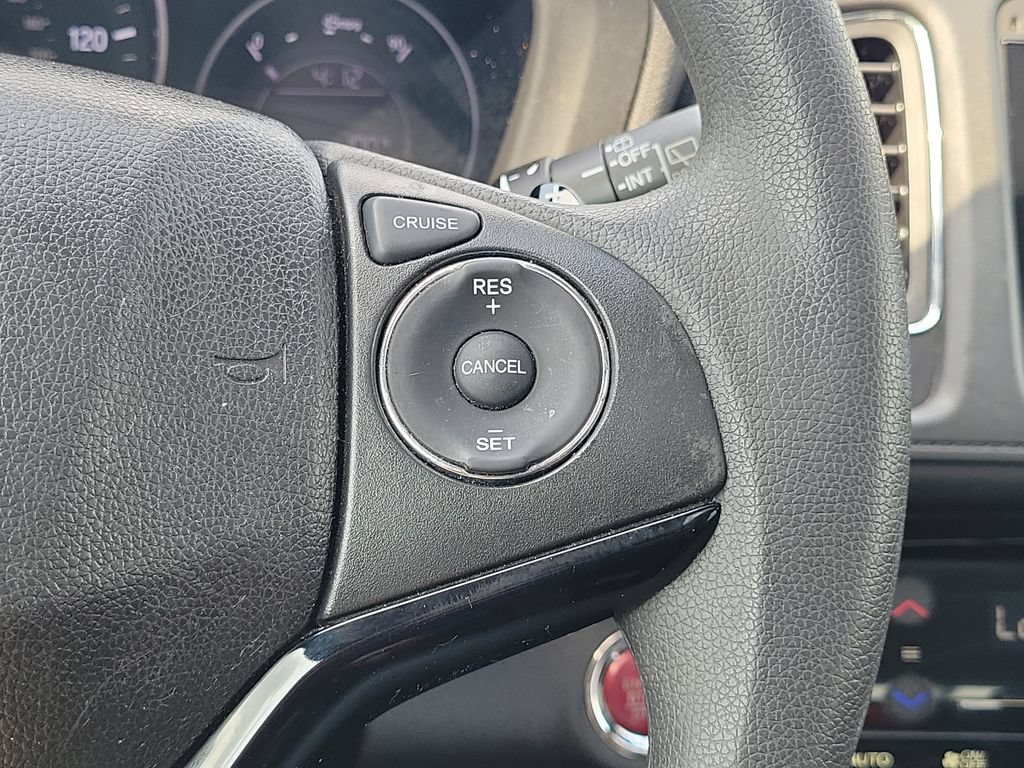 Used 2018 Honda HR-V EX image 25