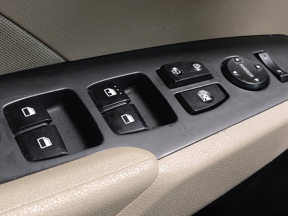 Used 2019 Hyundai Accent SE FWD image 27