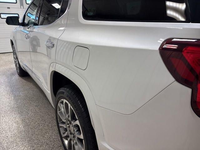 Used 2023 GMC Acadia Denali w/ Denali Ultimate Package AWD/4WD image 11