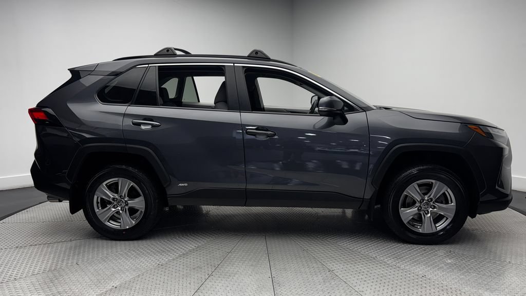 Used 2023 Toyota RAV4 XLE w/ XLE Grade Weather Package AWD/4WD image 40