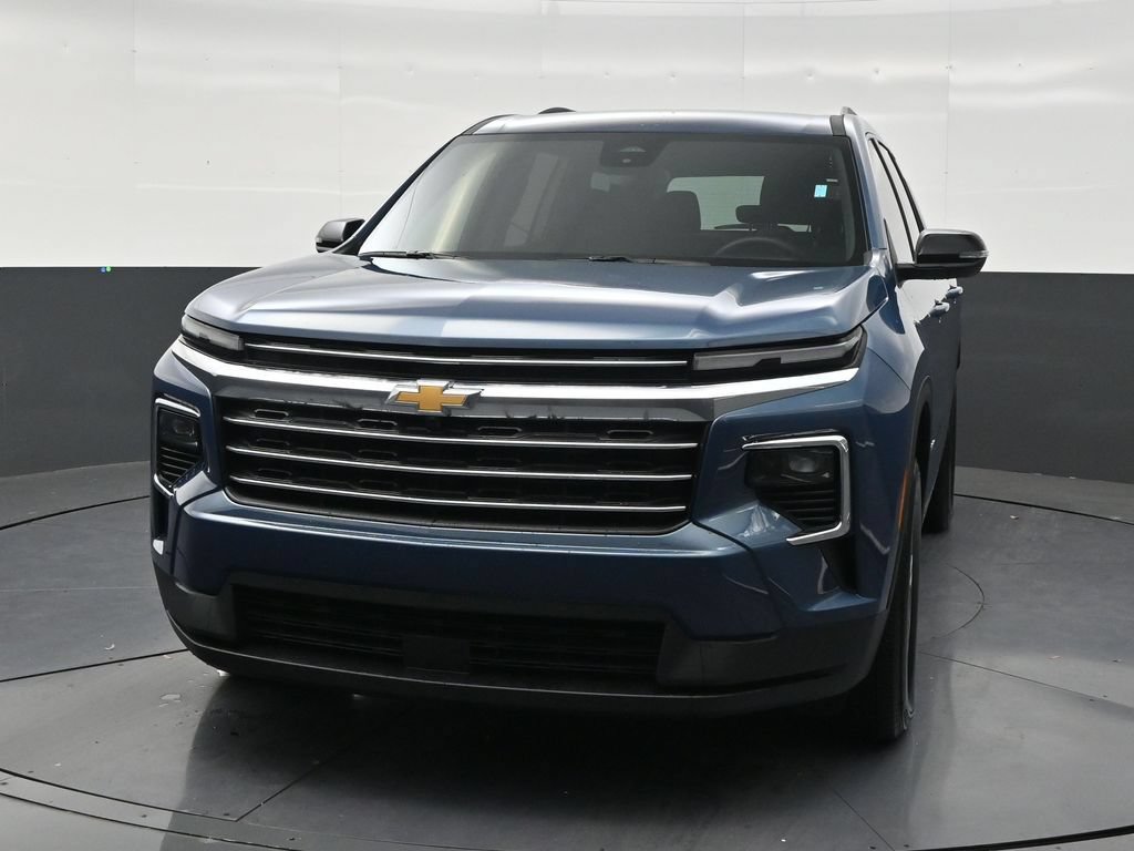 Used 2026 Chevrolet Traverse LT FWD image 8