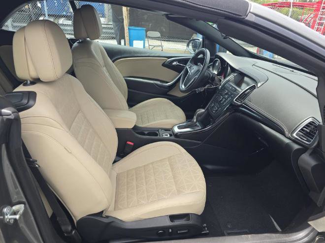 Used 2017 Buick Cascada Premium image 4