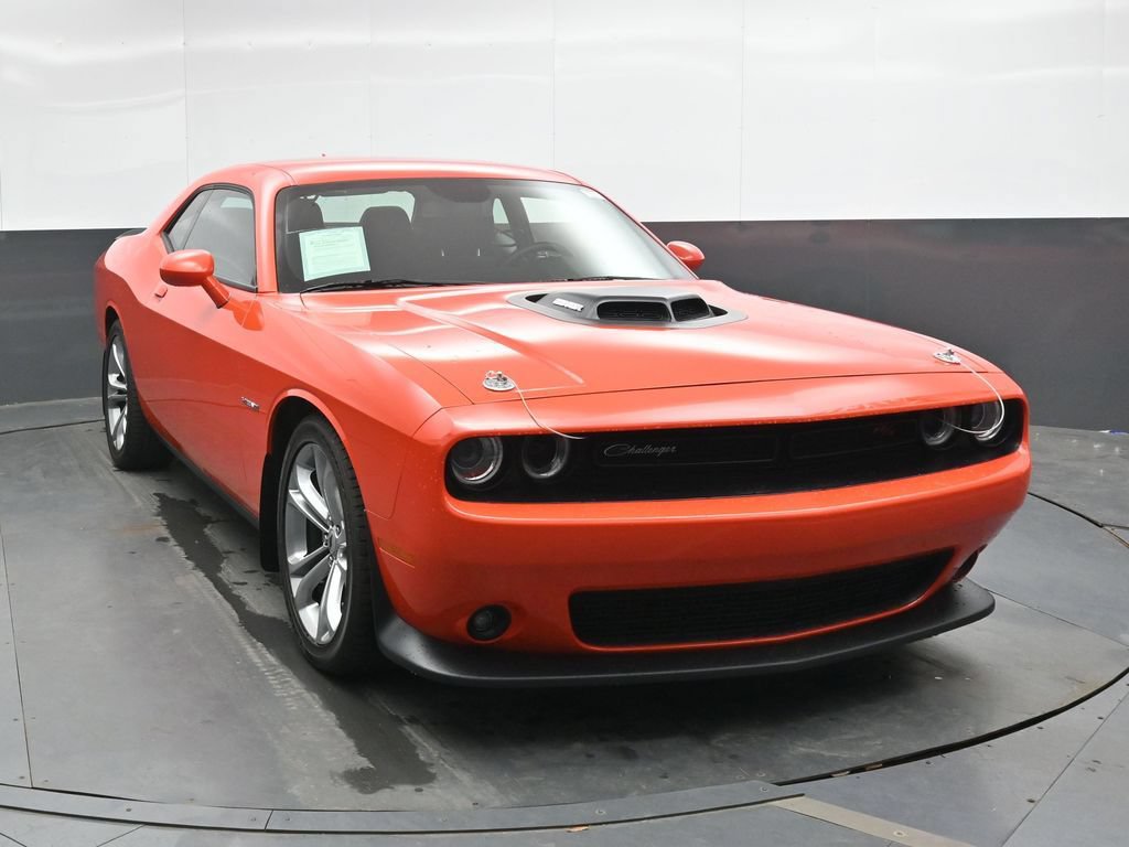 Used 2022 Dodge Challenger R/T w/ Shaker Package RWD image 4