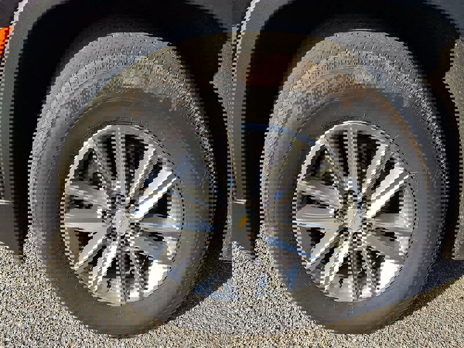 Used 2023 Chevrolet Traverse LT w/ LPO, Floor Liner Package image 6