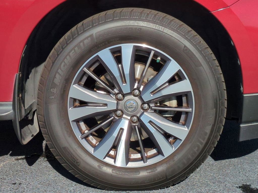 Used 2017 Nissan Pathfinder SL w/ SL Tech Package image 11