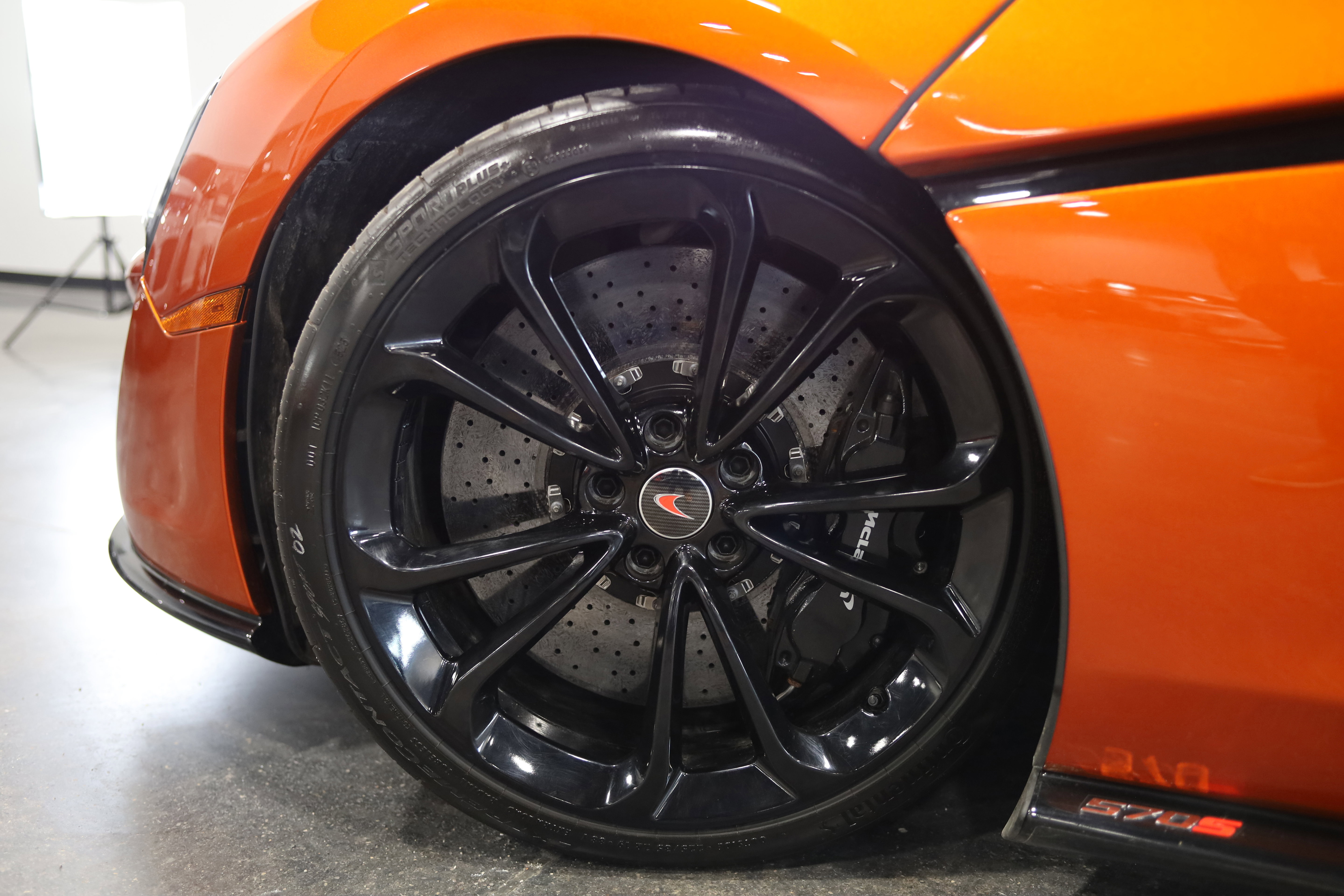 Used 2018 McLaren 570S Coupe image 12