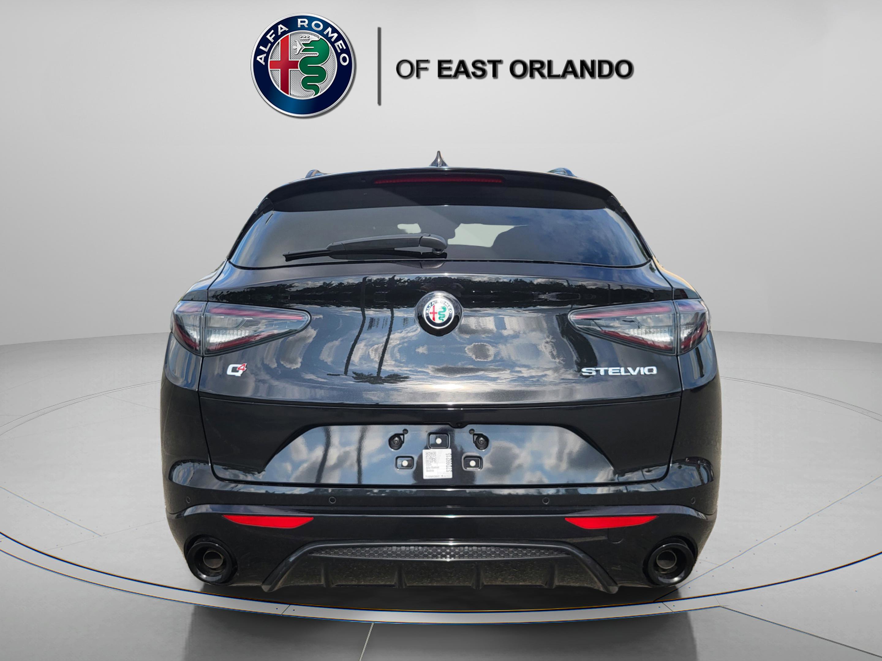 New 2025 Alfa Romeo Stelvio Sprint image 7
