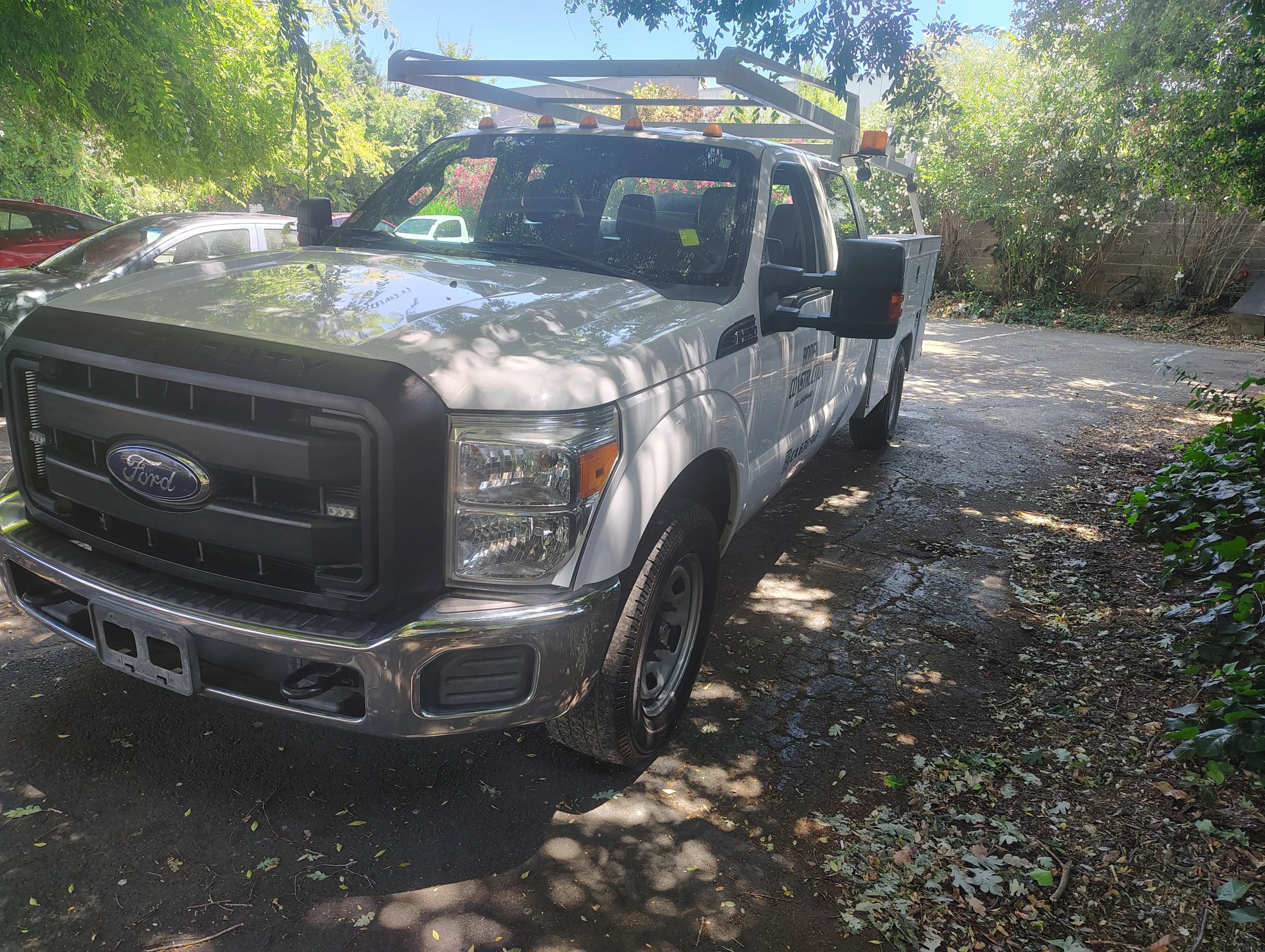 Used 2016 Ford F350 XL w/ Power Equipment Group RWD image 2