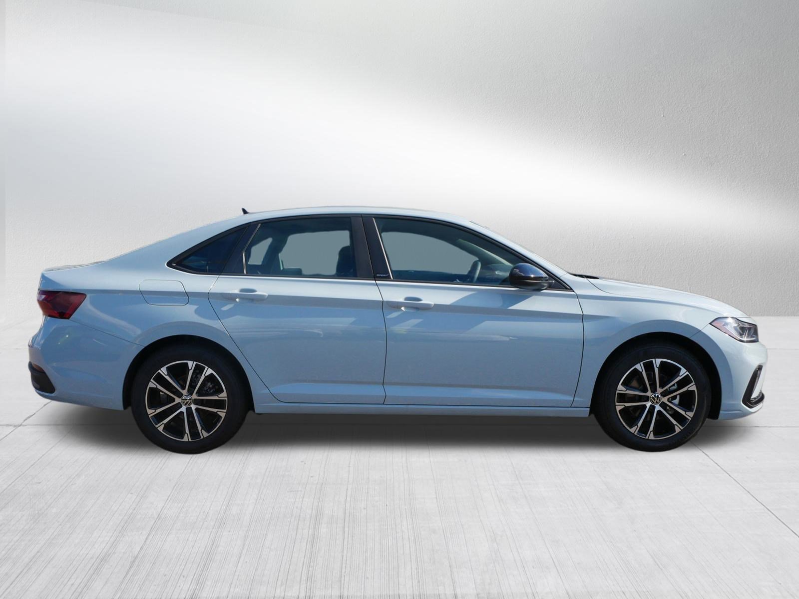 New 2025 Volkswagen Jetta Sport video 2