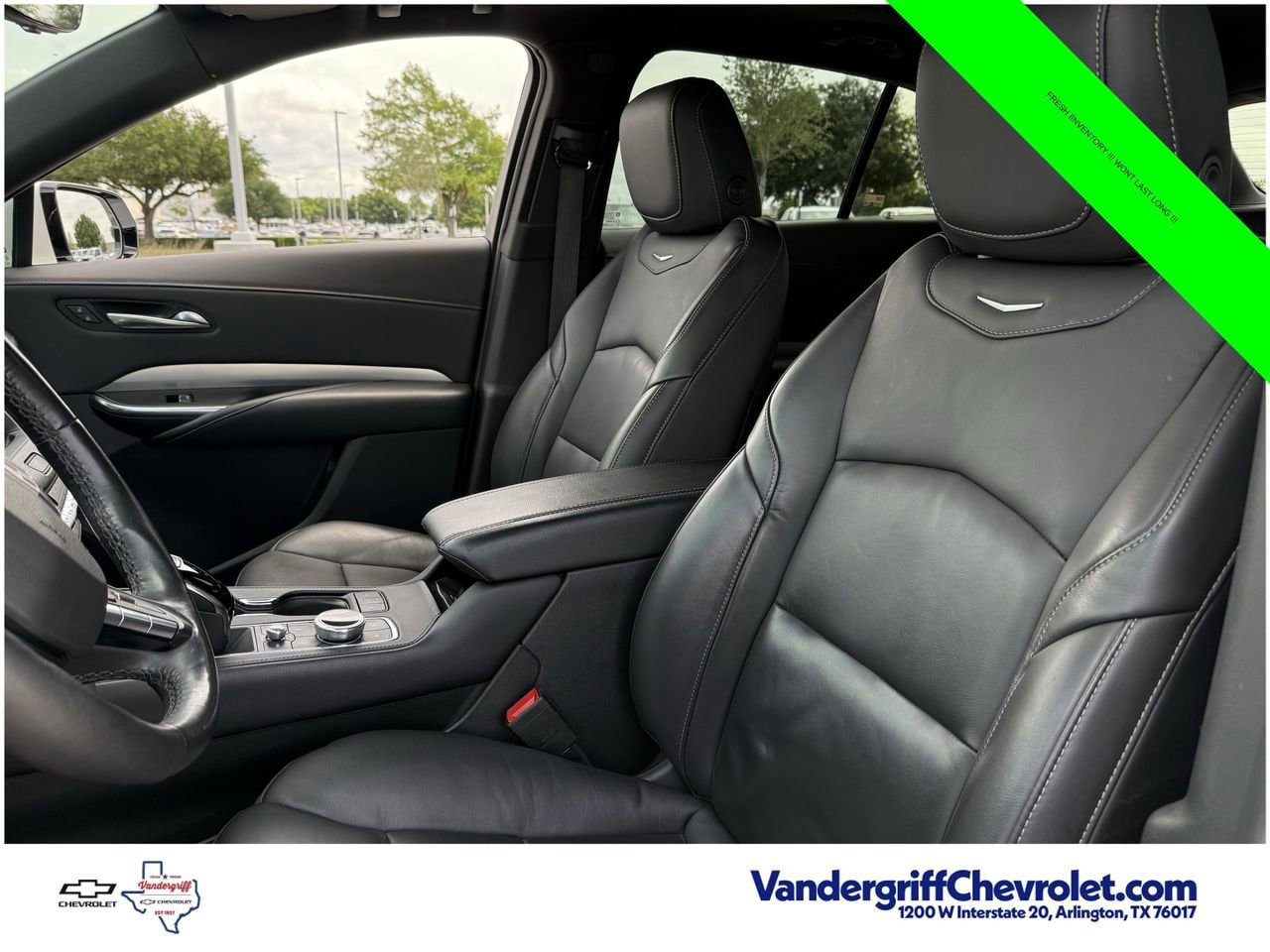 Used 2023 Cadillac XT4 Premium Luxury w/ Enhanced Visibility Package FWD image 22