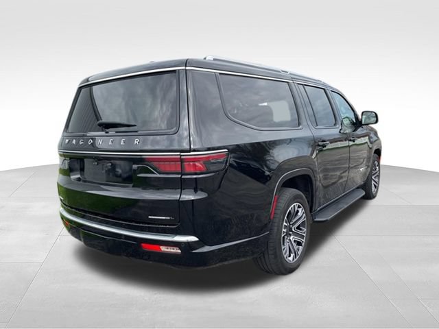 Used 2023 Jeep Wagoneer L Series II AWD/4WD image 15