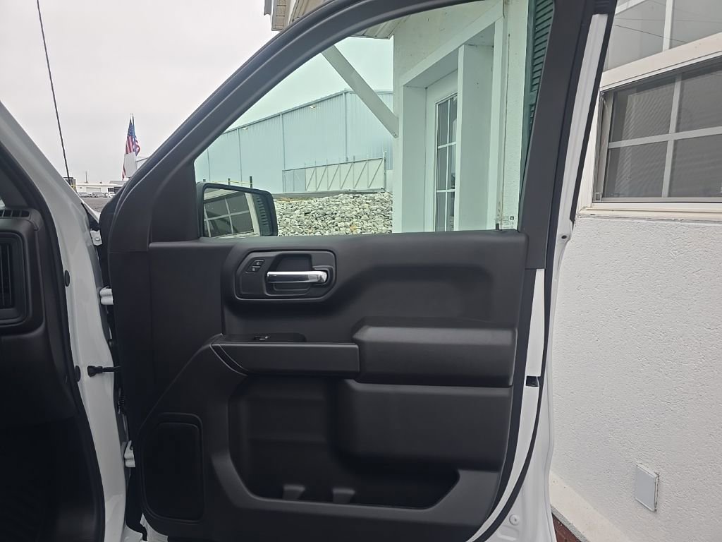 Used 2026 Chevrolet Silverado 1500 Custom image 23
