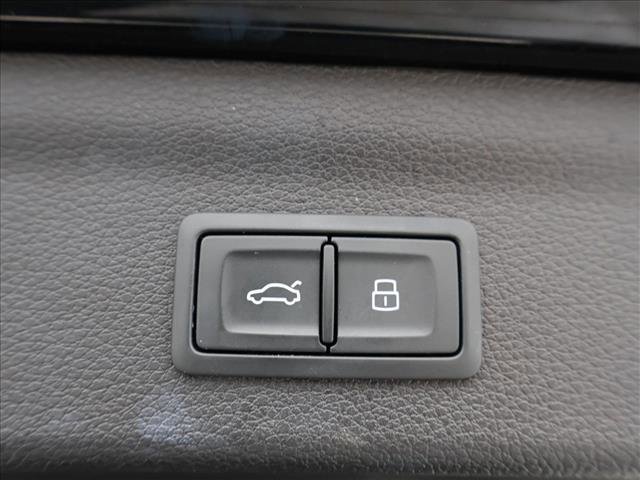 Used 2023 Audi Q3 2.0T Premium Plus w/ Premium Plus Package AWD/4WD image 7