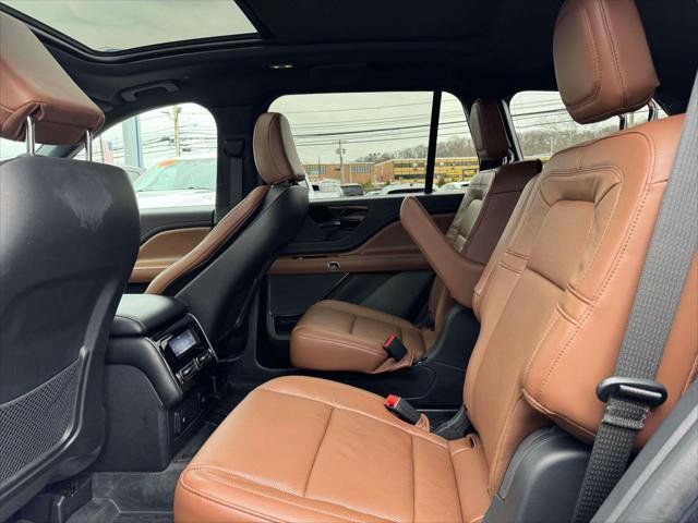 Used 2023 Lincoln Aviator Reserve w/ Elements Package Plus image 11