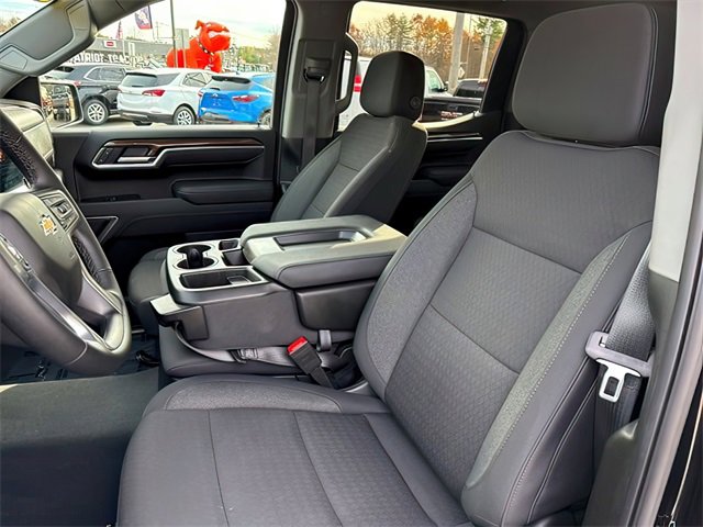 Used 2025 Chevrolet Silverado 1500 LT image 16