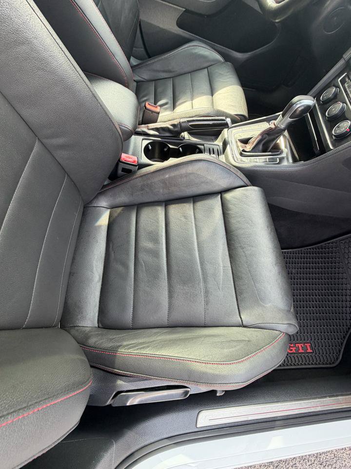 Used 2016 Volkswagen GTI SE w/ Lighting Package (SEL) FWD image 19