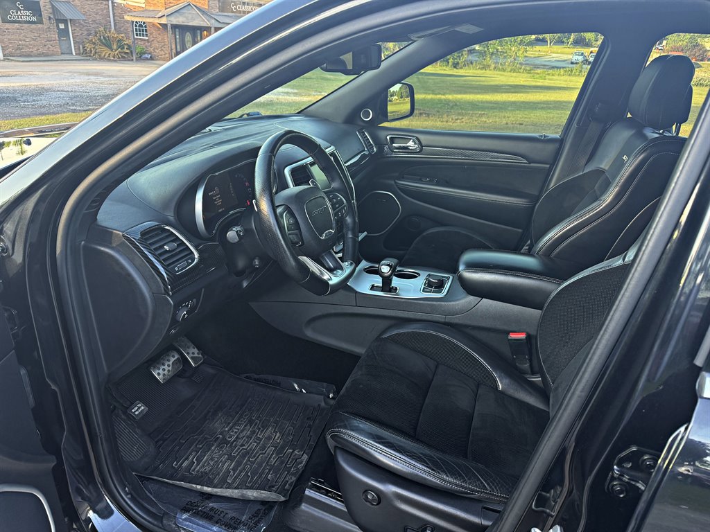 Used 2015 Jeep Grand Cherokee SRT AWD/4WD image 10