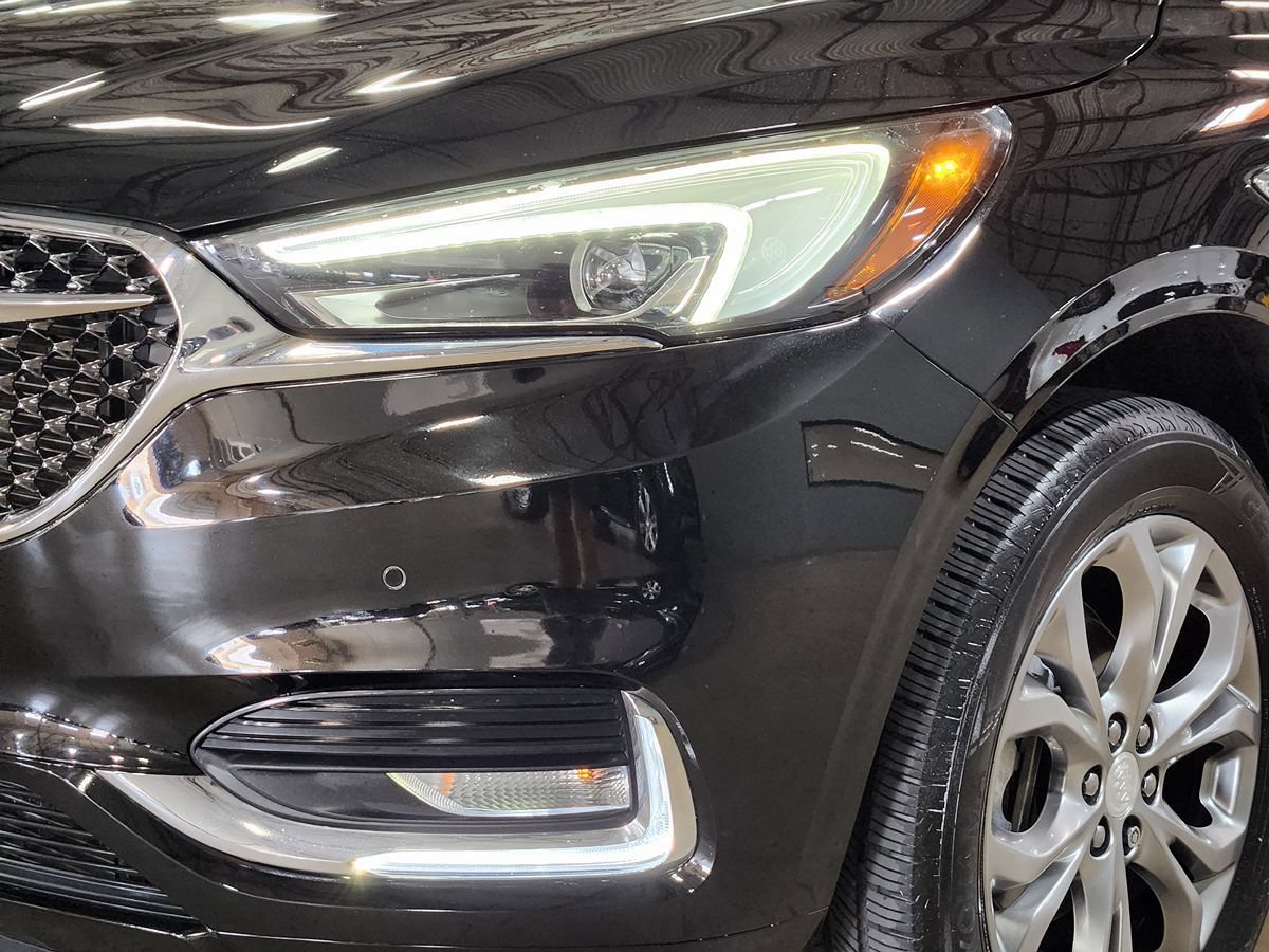 Used 2019 Buick Enclave Avenir w/ Avenir Technology Package FWD image 14