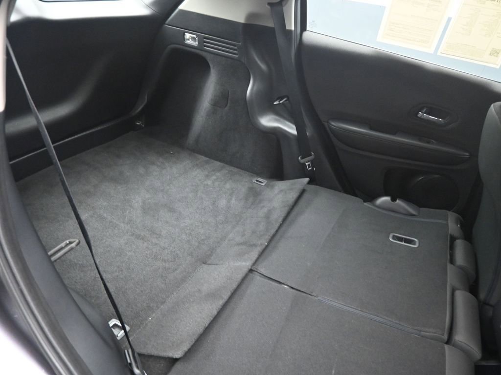 Used 2022 Honda HR-V LX image 25