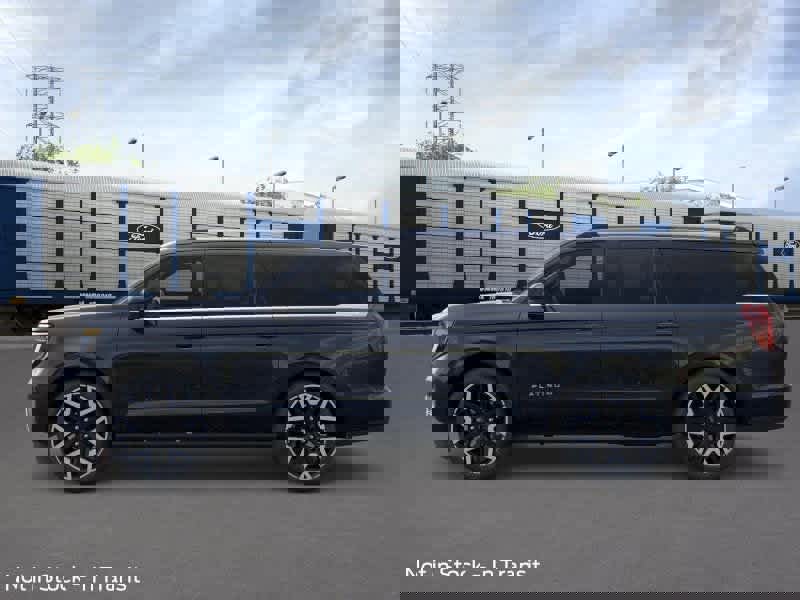 New 2026 Ford Expedition Max Platinum image 3