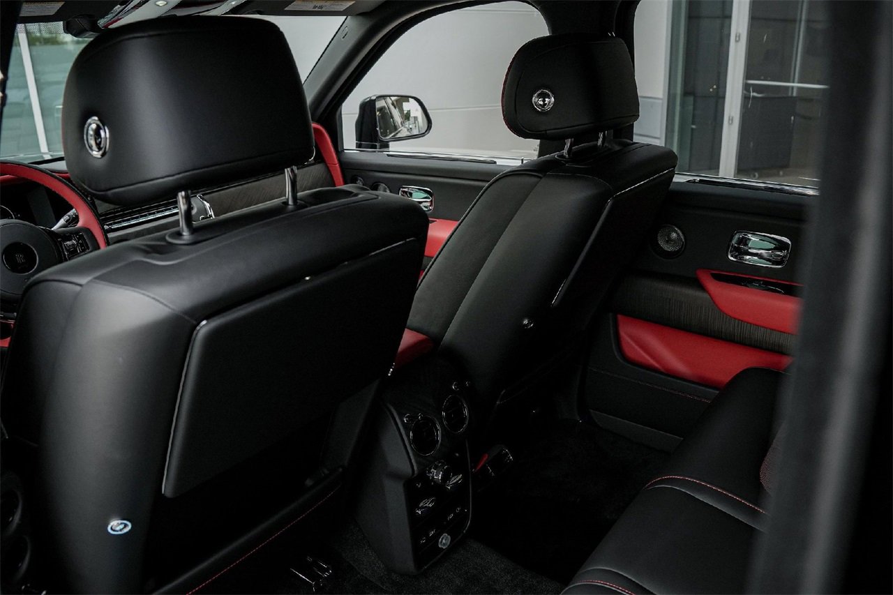 New 2026 Rolls-Royce Cullinan image 40