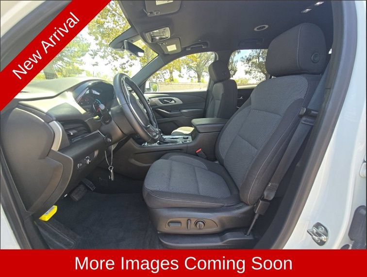Used 2023 Chevrolet Traverse LT FWD image 9