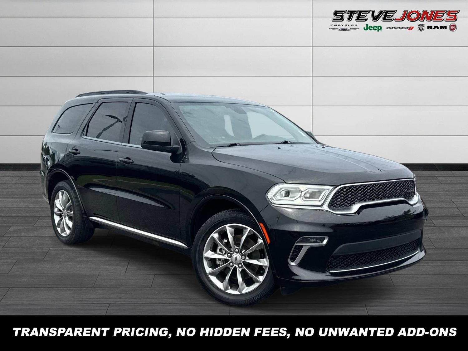 Used 2022 Dodge Durango SXT w/ Anodized Platinum Package
