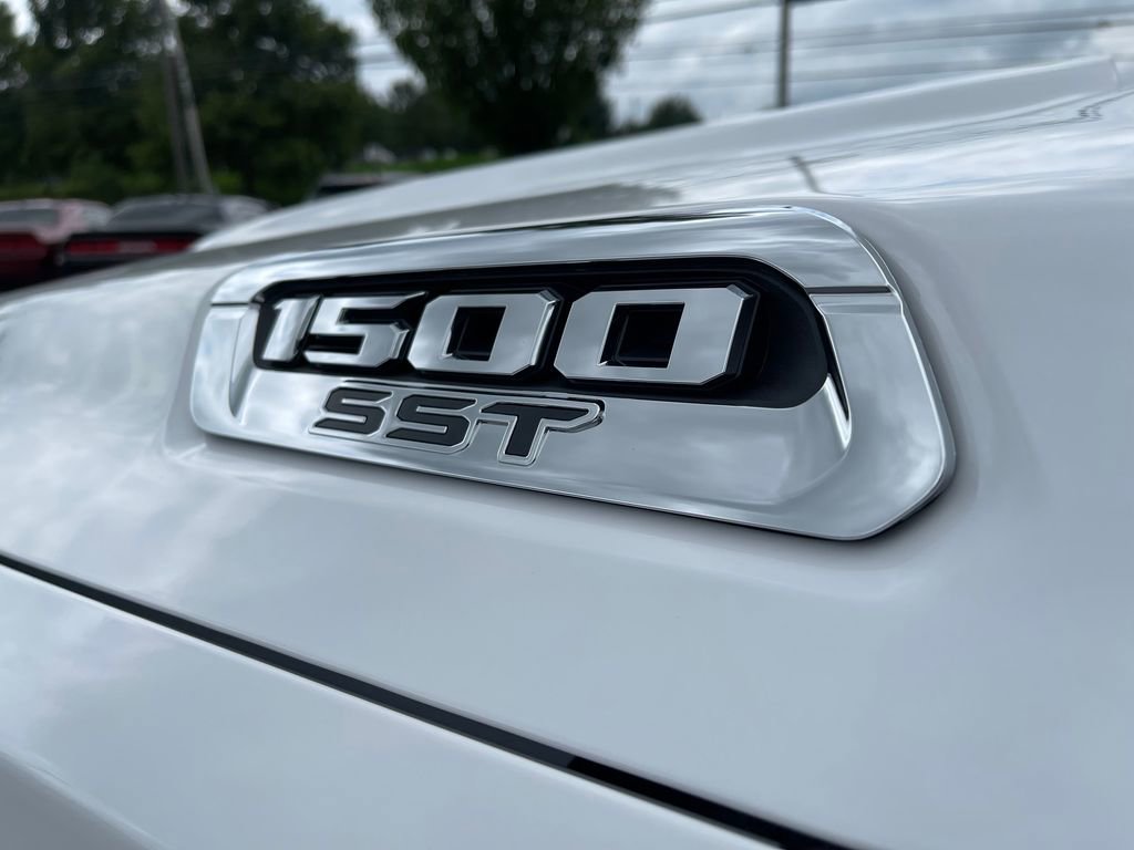 New 2025 RAM 1500 Laramie w/ Off Road Group image 13