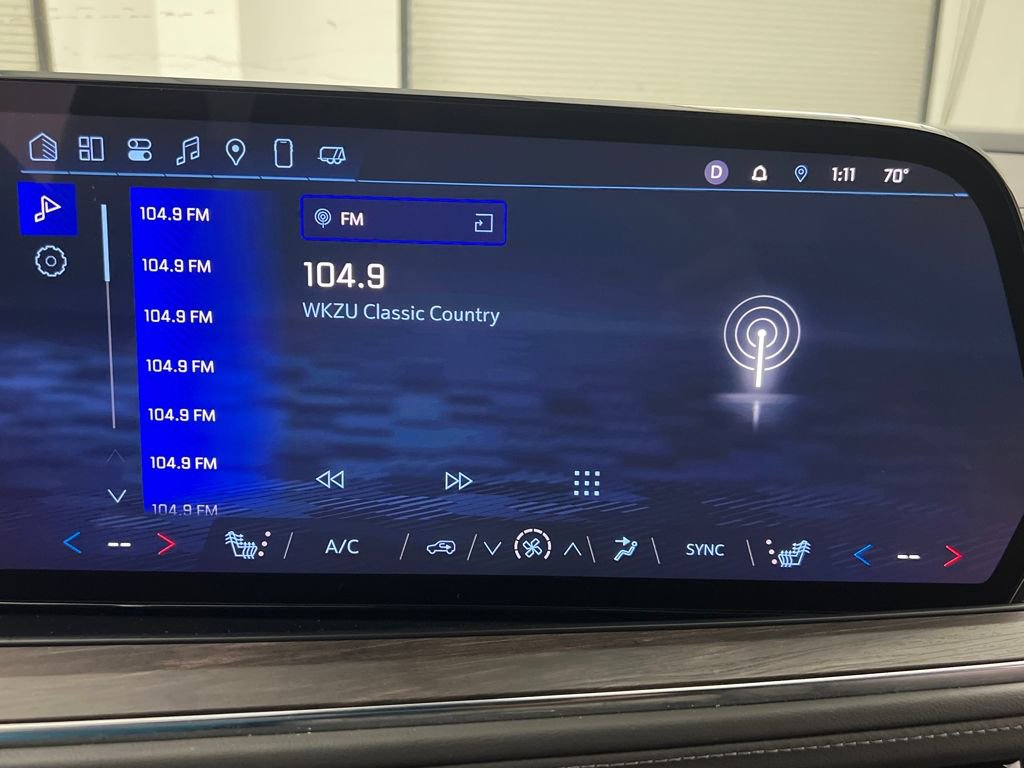 Used 2025 Chevrolet Suburban Z71 image 60