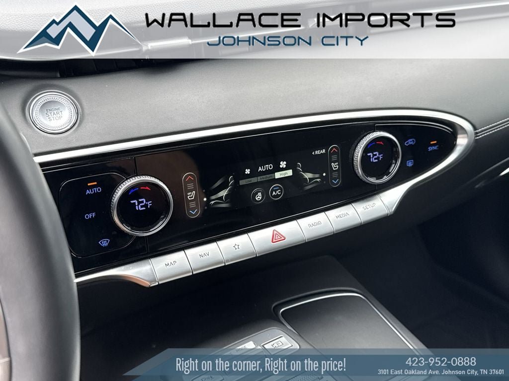 Used 2023 Genesis GV70 2.5T w/ Select Package AWD/4WD image 28