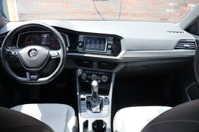 Used 2020 Volkswagen Jetta R-Line w/ R-Line Cold Weather Package image 37