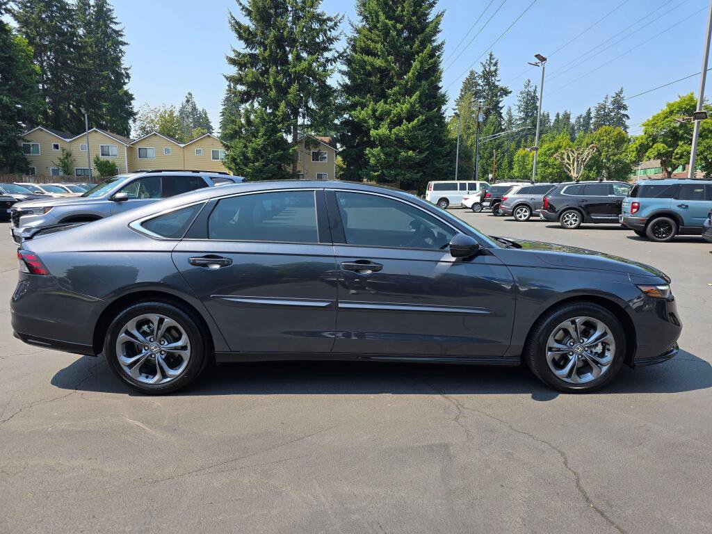 Used 2023 Honda Accord EX-L image 10