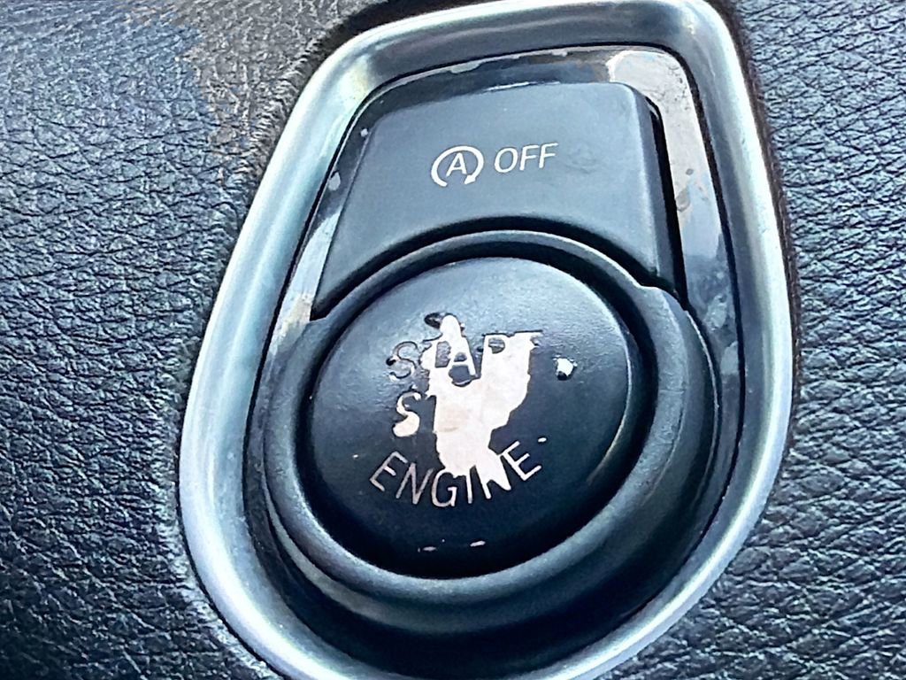 Used 2018 BMW 230i xDrive Convertible AWD/4WD image 33