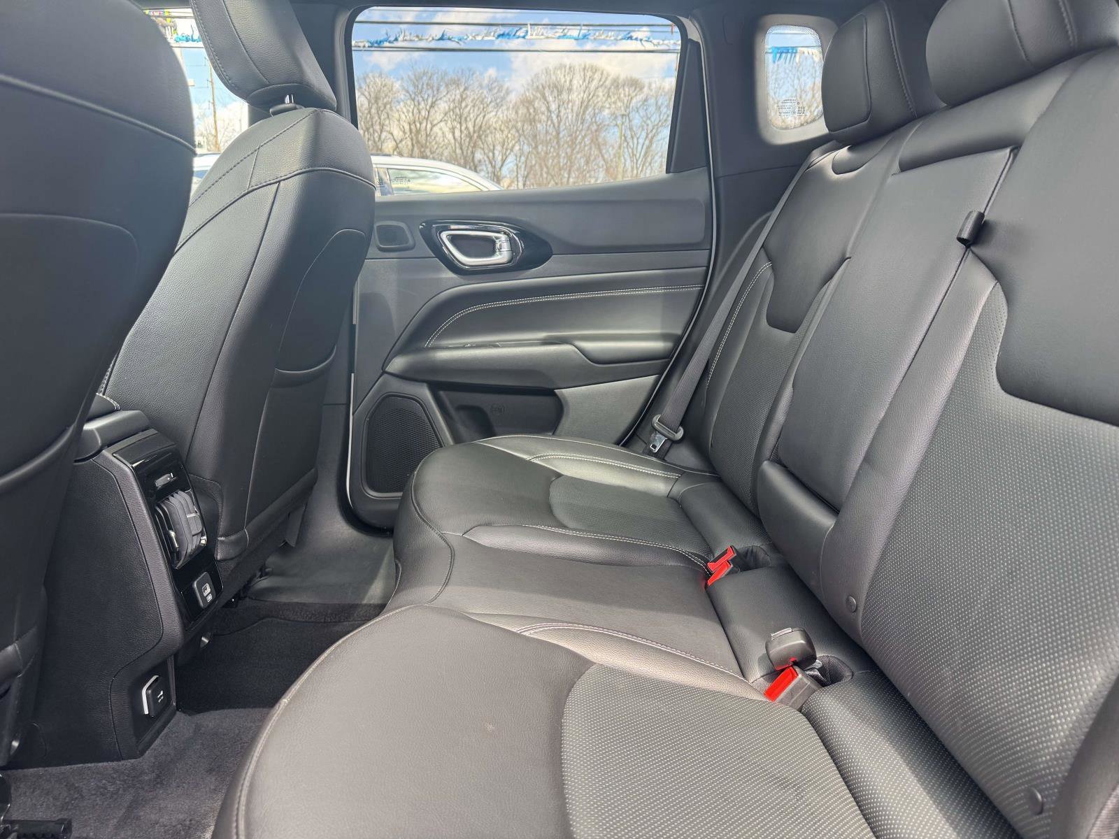 Certified 2022 Jeep Compass High Altitude AWD/4WD image 14