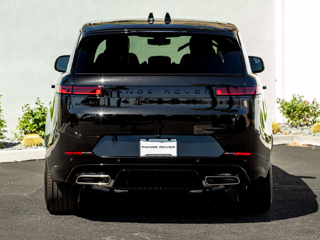 New 2026 Land Rover Range Rover Sport Dynamic SE AWD/4WD image 8