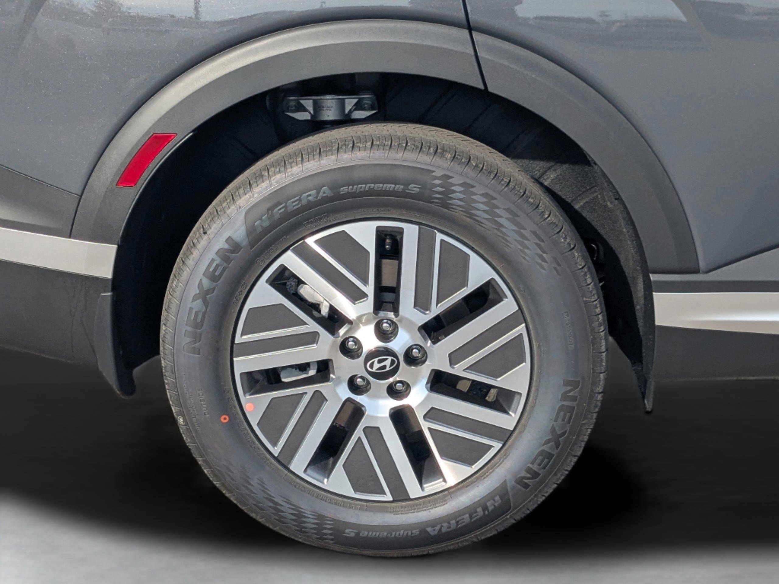 New 2026 Hyundai Palisade FWD Hybrid image 13