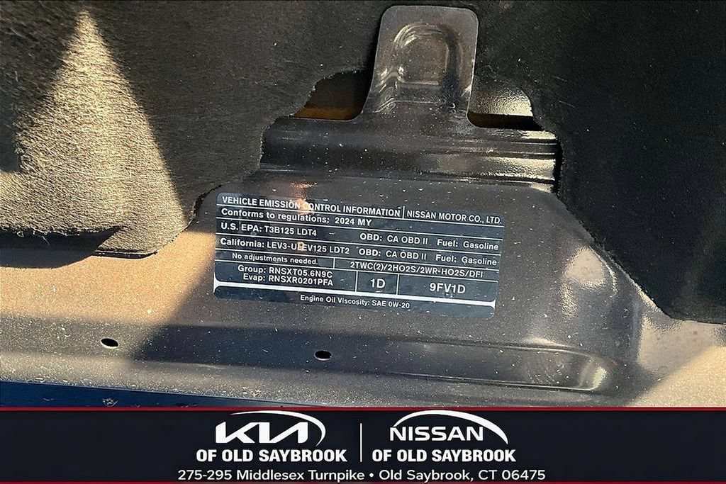 Used 2024 Nissan Titan SV w/ Accessory Utility Package AWD/4WD image 30