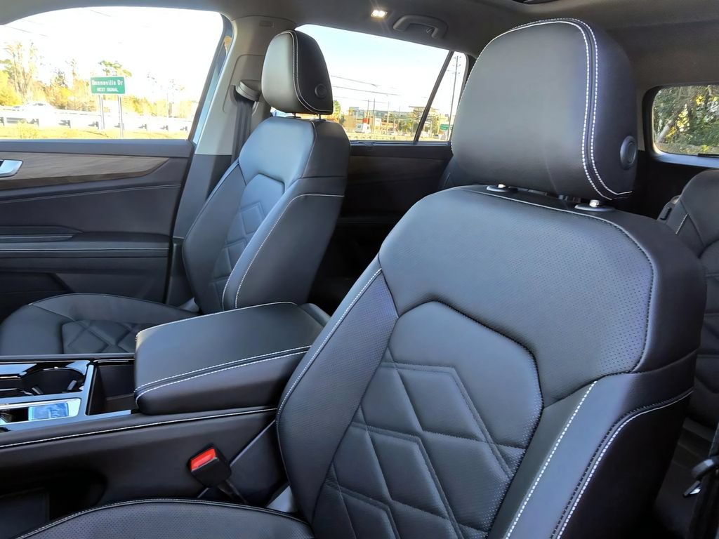 New 2026 Volkswagen Atlas SE FWD image 23