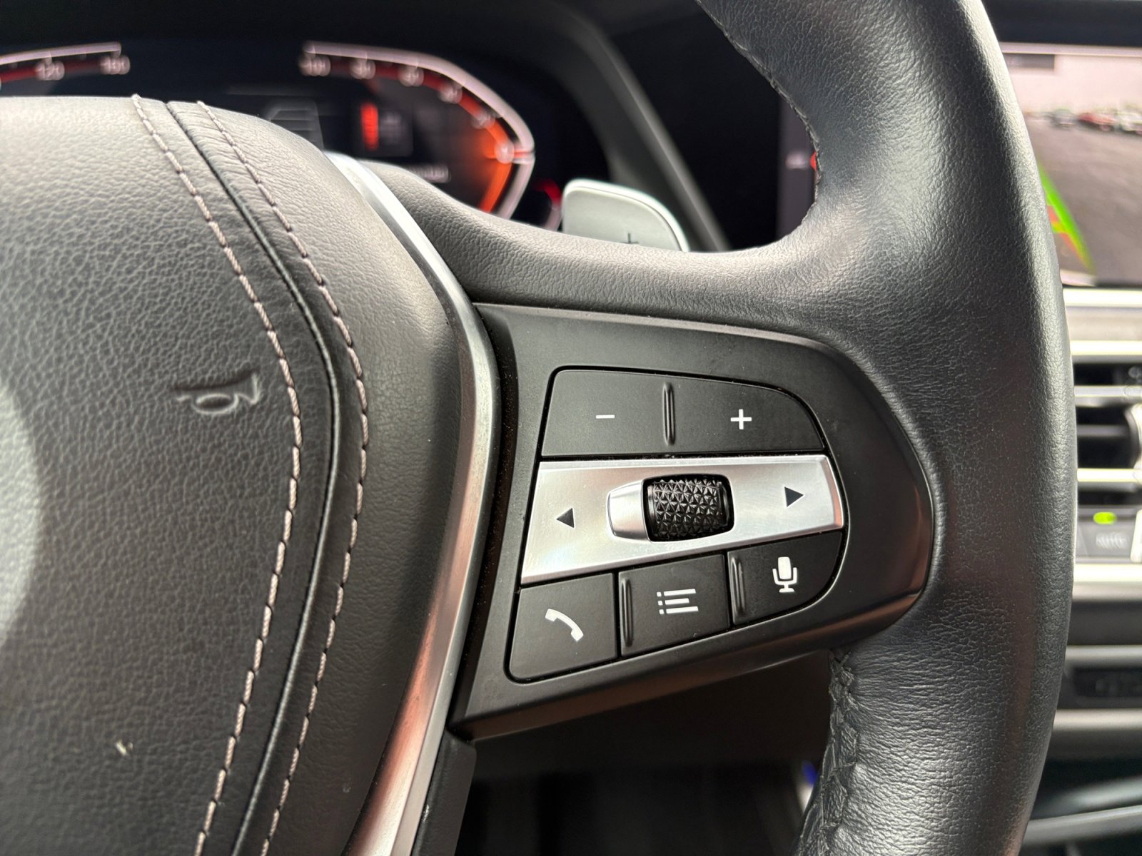 Used 2023 BMW X5 sDrive40i w/ Parking Assistance Package image 15